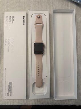 Apple Watch Series 2, 38 MM Pink Sport Band